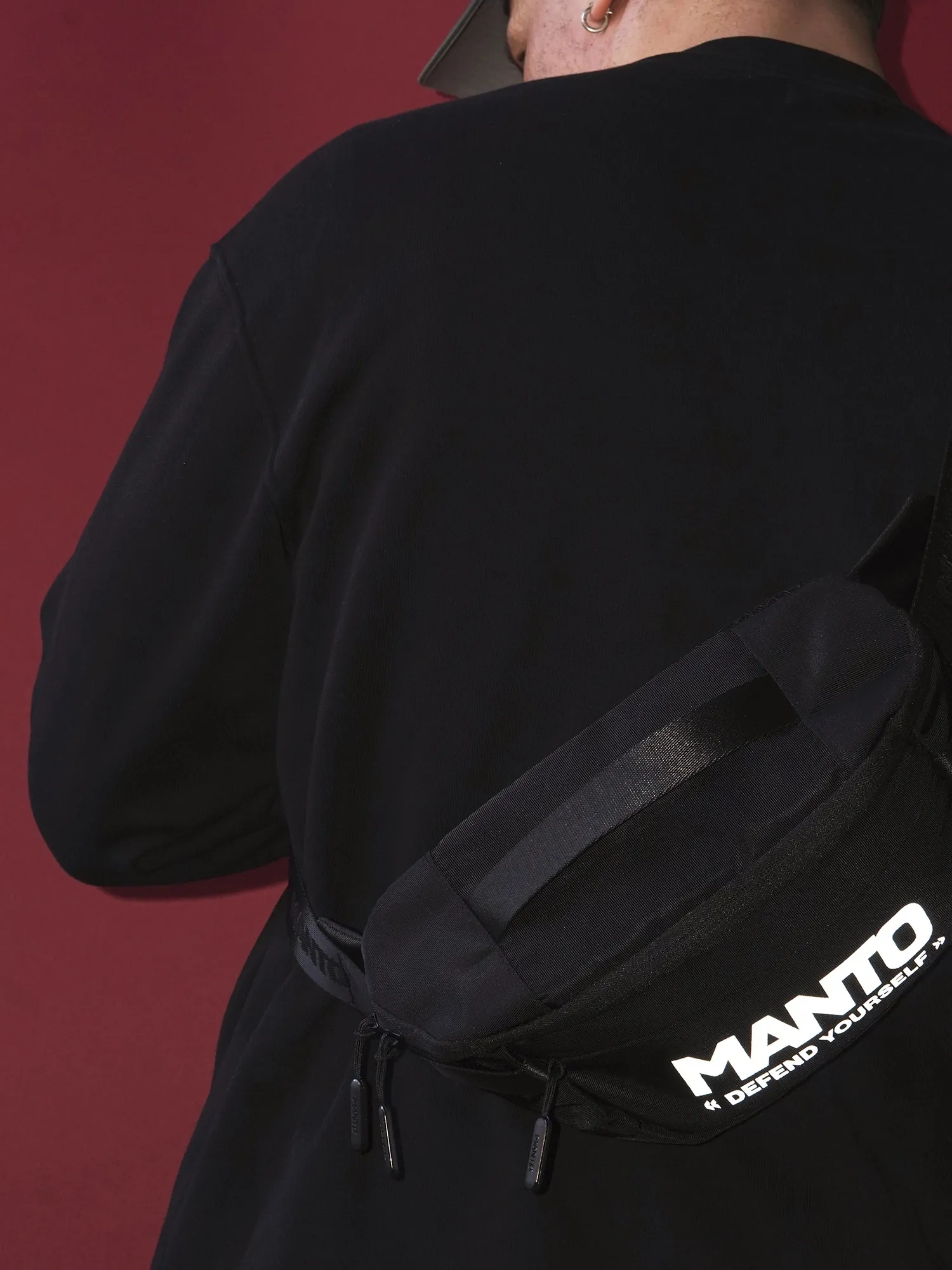 eng_pl_MANTO-waist-bag-DEFEND-black-3517_8