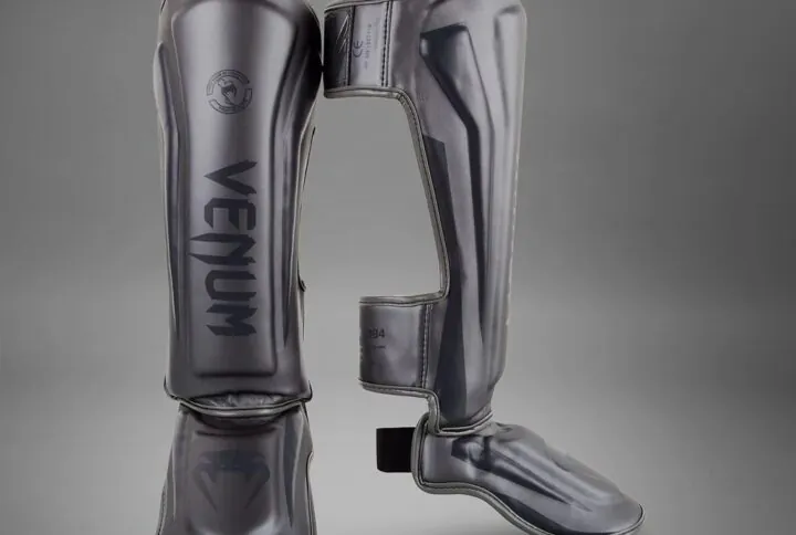 Aparatori Picioare Venum Elite - Fightshop