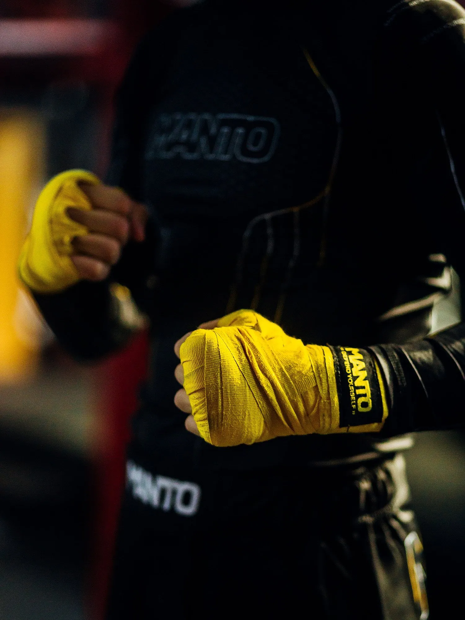eng_pl_MANTO-handwraps-DEFEND-V2-yellow-2047_5