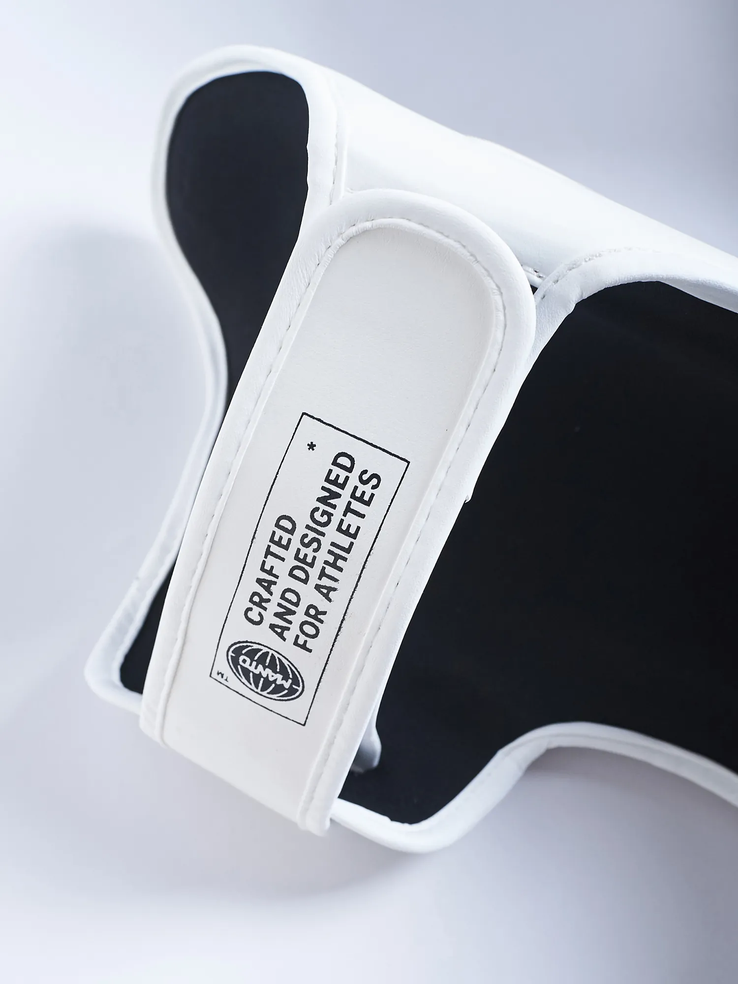 eng_pl_MANTO-Shin-Guards-IMPACT-white-2969_3