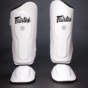 Aparatori Fairtex SP9 Ultra Ergo Alb S-XL - Fightshop